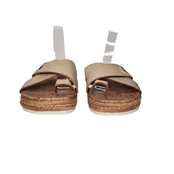 b.o.c Comfort Women's Toe Loop Sandal, Slip-On Sandy Cream Sandals sz 10 - Picture 3 of 9